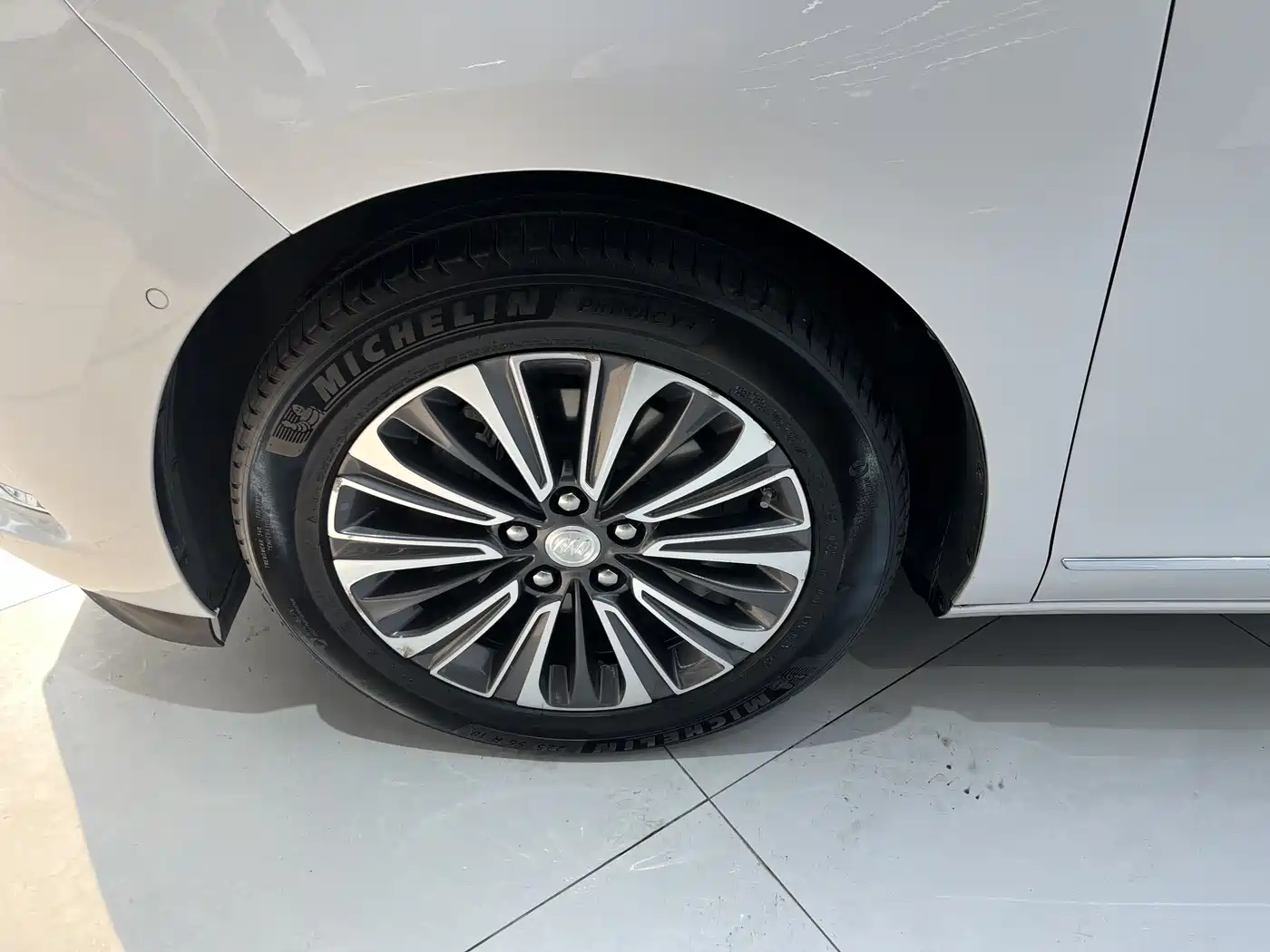 Buick GL8 2020 ES Landmark 653T Intelligent Flagship фото 13