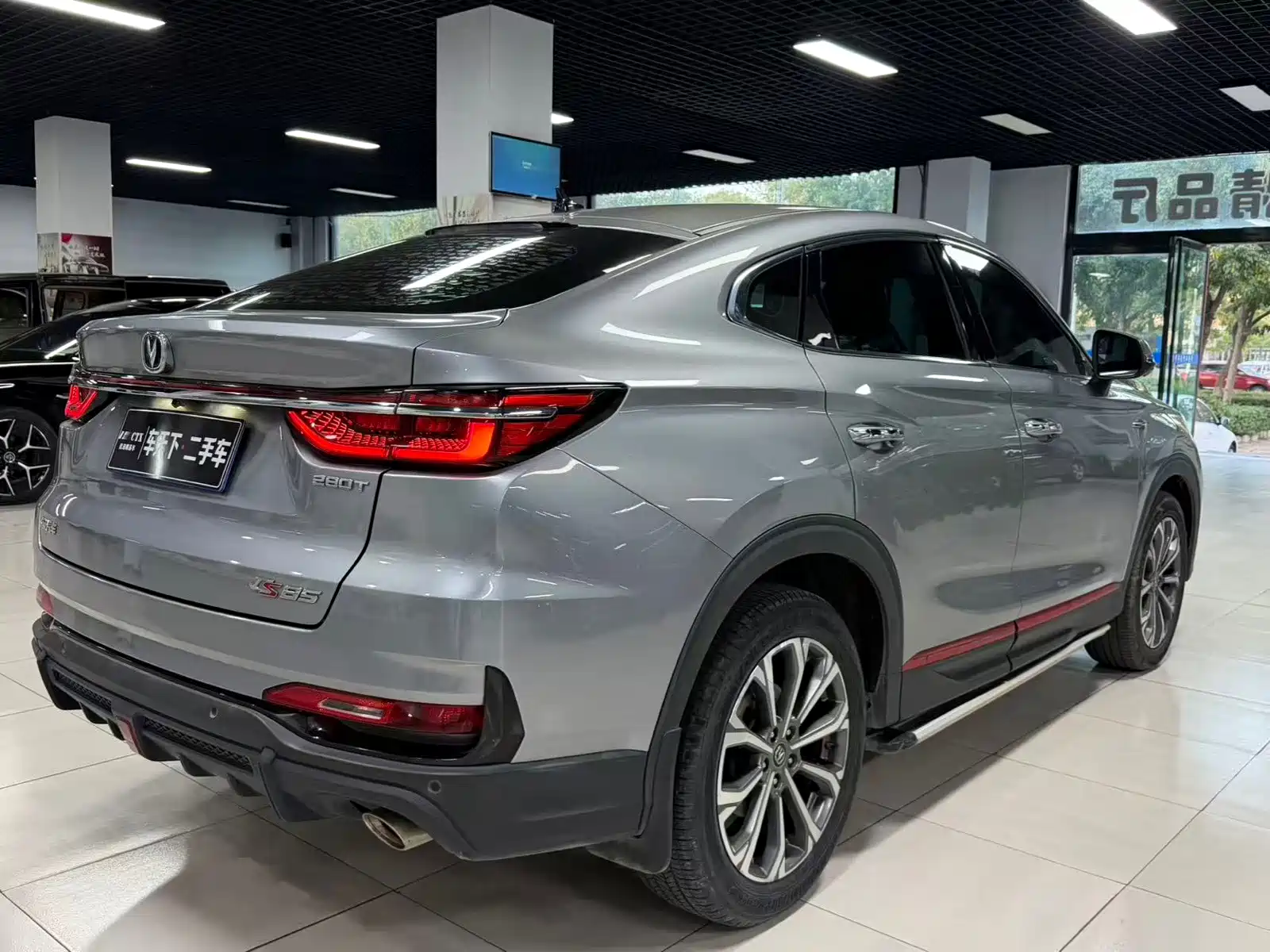 صورة 6 - Changan CS85