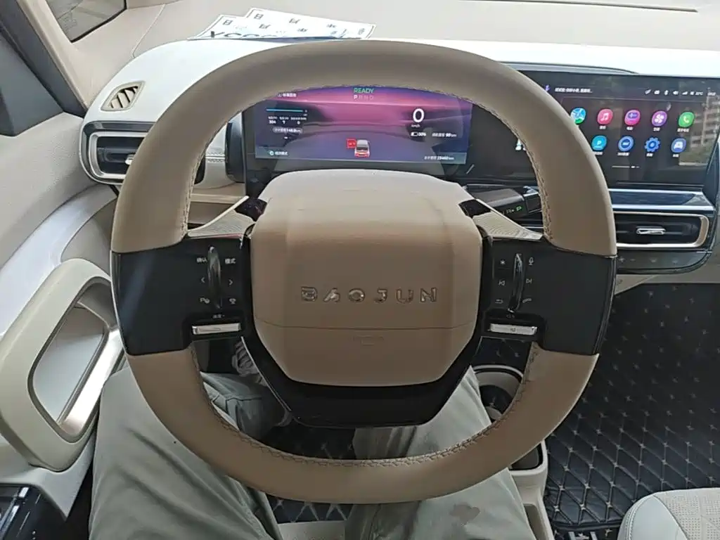 Фото 11 - Baojun KiWi EV
