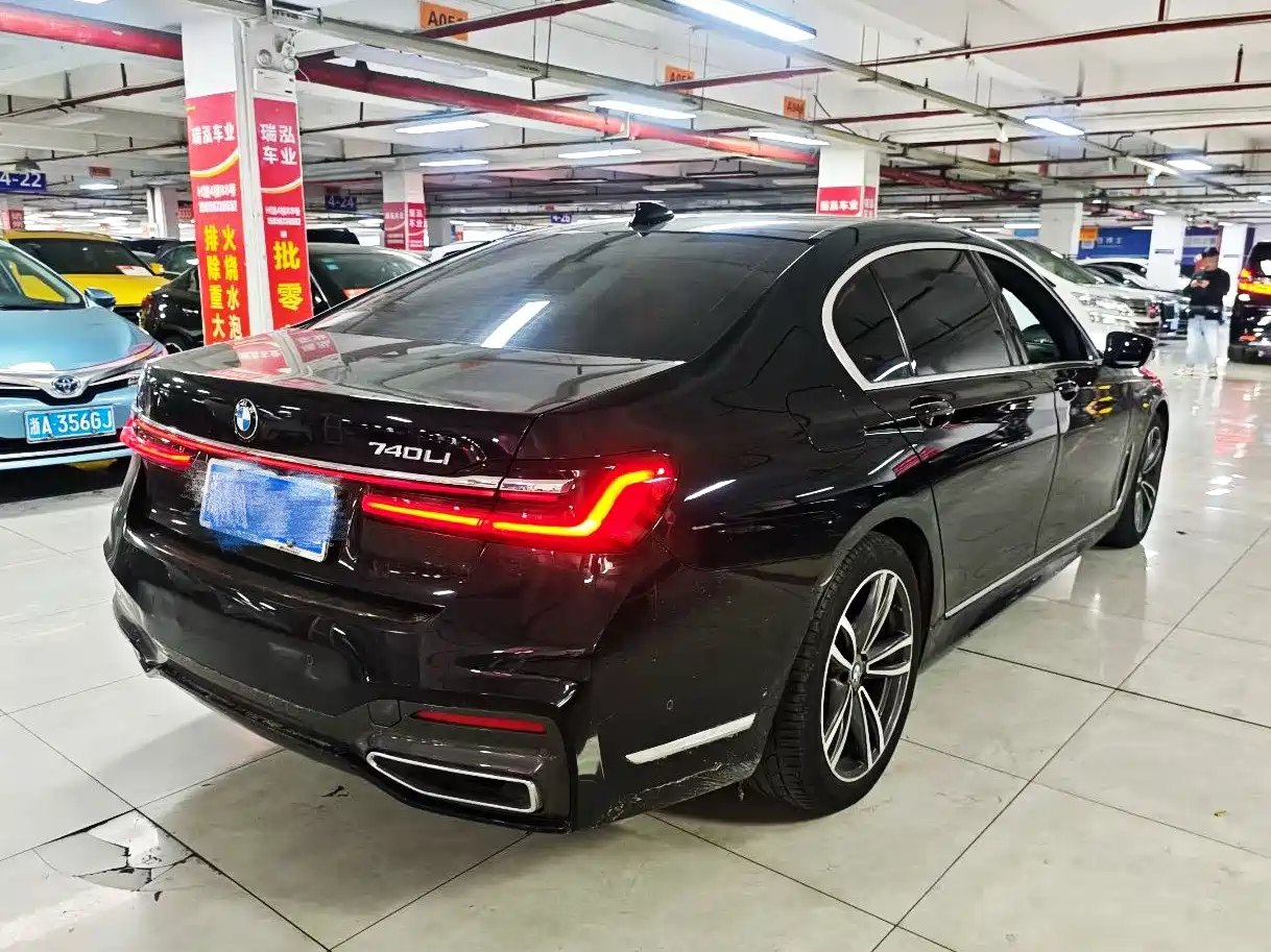 BMW 7 Series 2021 Model 730Li M Sport Package фото 4