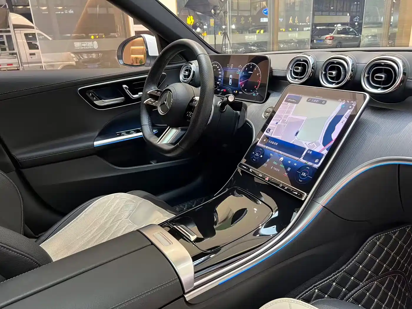 Mercedes-Benz C-Class 2023 Facelift II C 260 L Sport Edition фото 10