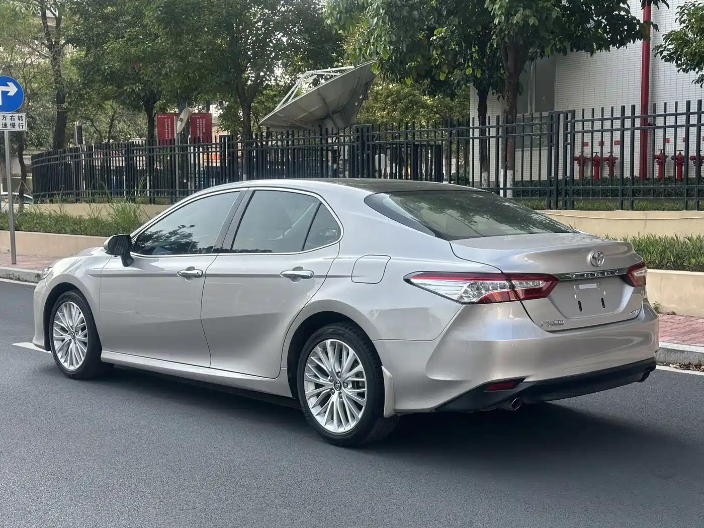 Toyota Camry 2019 2.5G Luxury (China V) фото 14