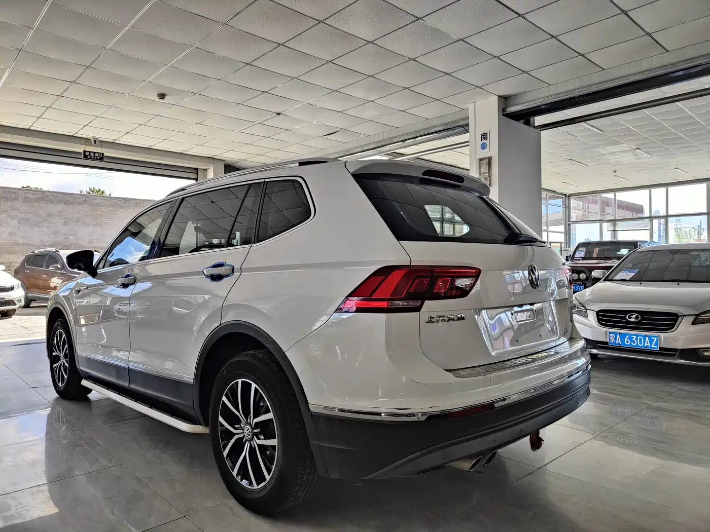 Volkswagen Tiguan L 2018 330TSI Automatic 2WD Luxury Edition фото 7