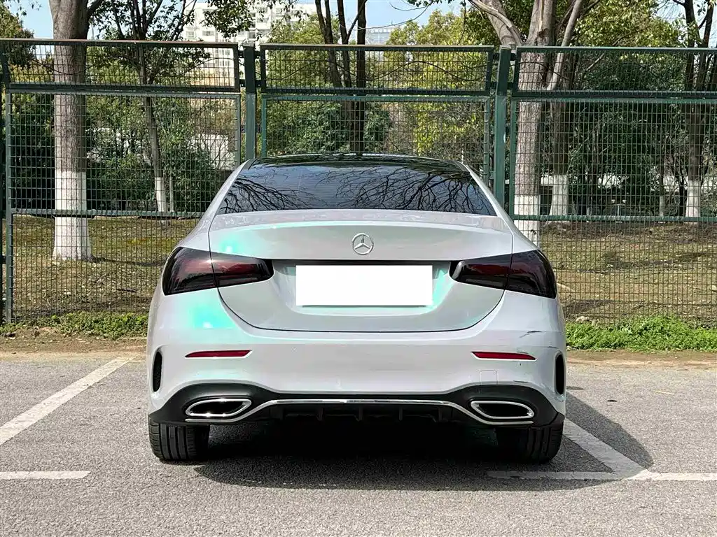 Mercedes-Benz A-Class 2019 A 200 L Sport Sedane Pioneer Special Edition фото 11