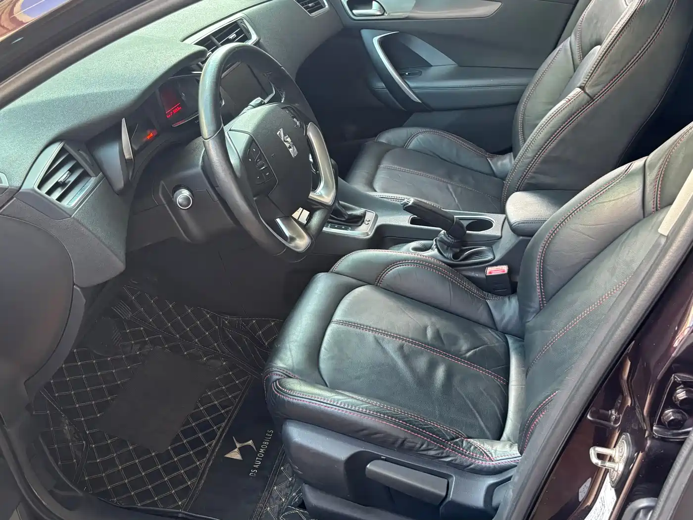 DS 5LS 2018 2016 1.6T Style Edition THP160