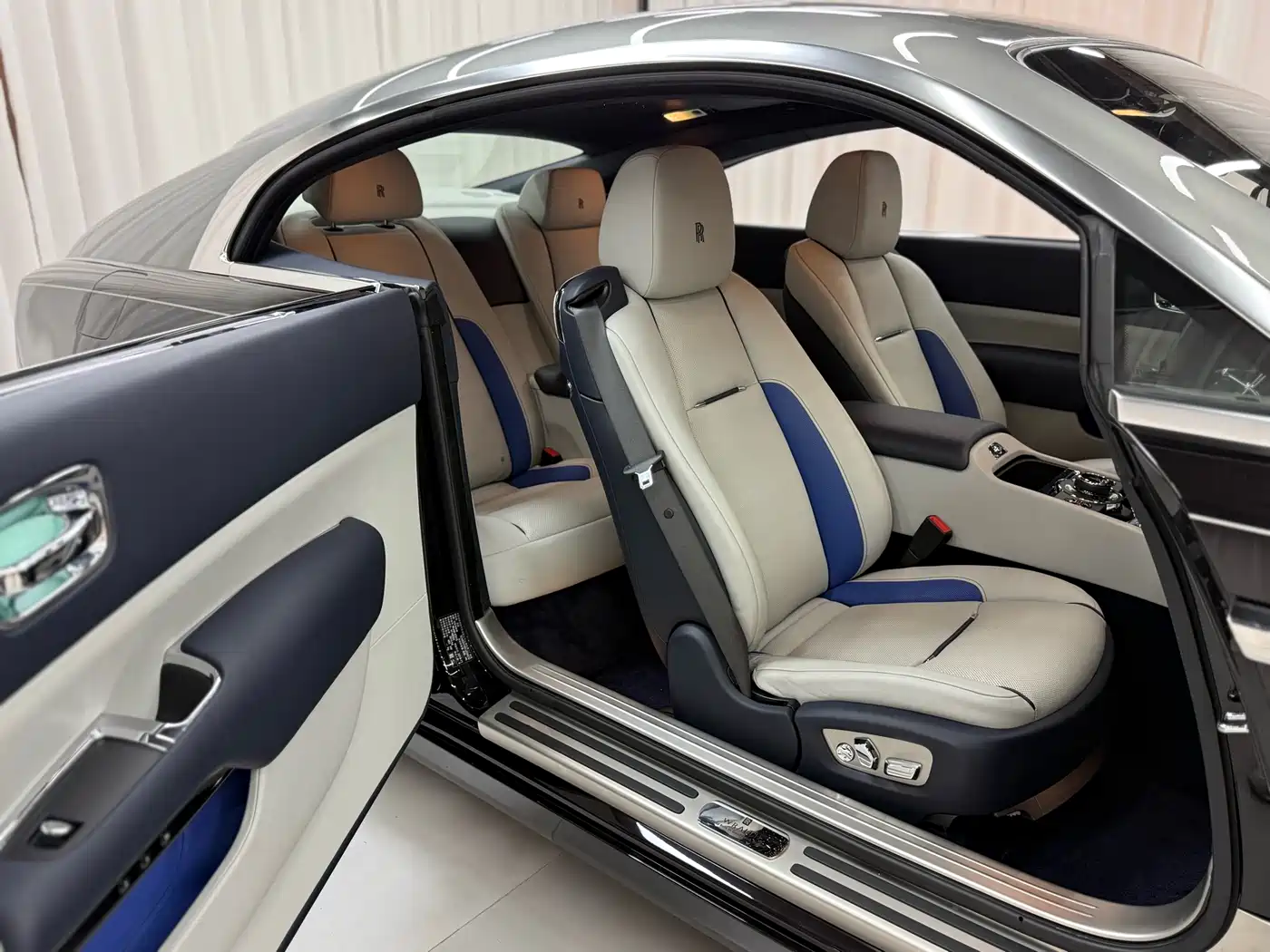 Rolls-Royce Wraith 2020 2018 6.6T Standard