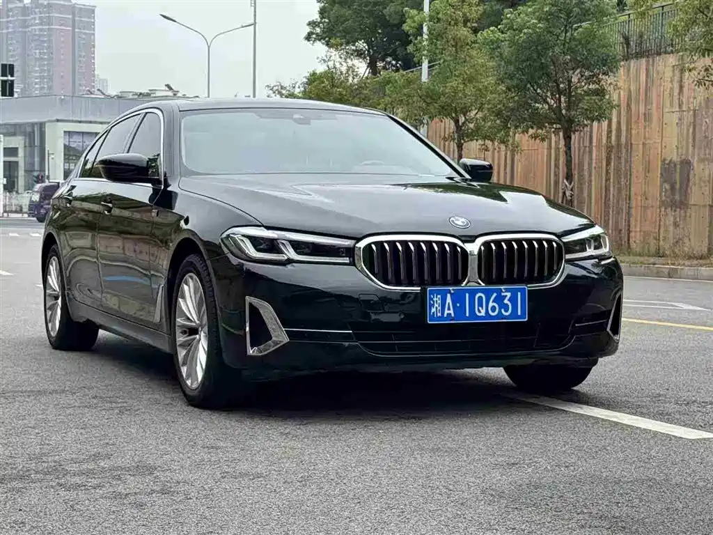 BMW 5 Series 2021 525Li Luxury Package