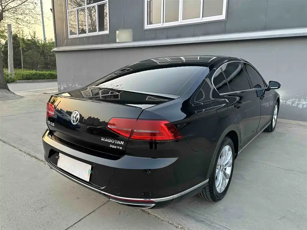 Volkswagen Magotan 2017 380TSI DSG Luxury фото 21