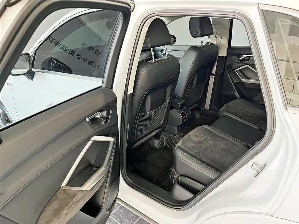 Audi Q3 2021 35 TFSI Fashion Sport фото 8