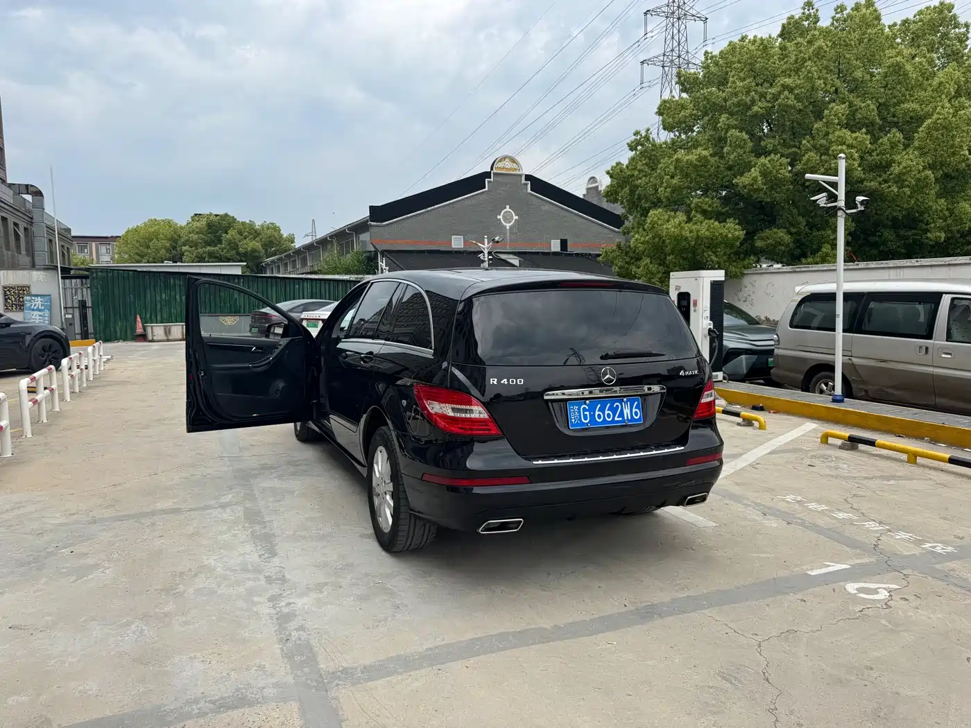 Mercedes-Benz R-Class 2017 R 320 4MATIC Business Collector's Edition фото 15