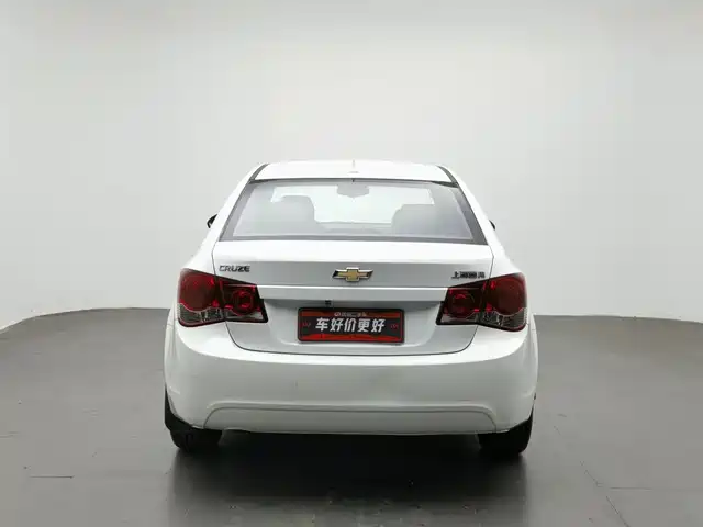 Chevrolet Cruze 2013 Model 1.8L SE AT — фото 4
