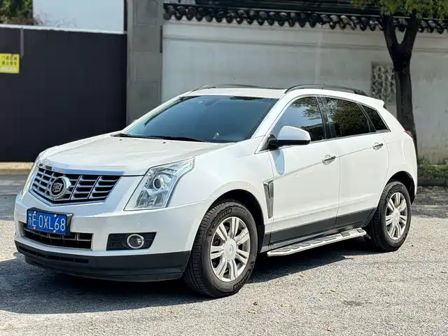 CADILLAC SRX