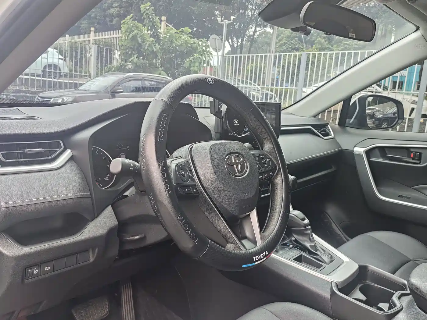 Фото 7 - Toyota Wildlander