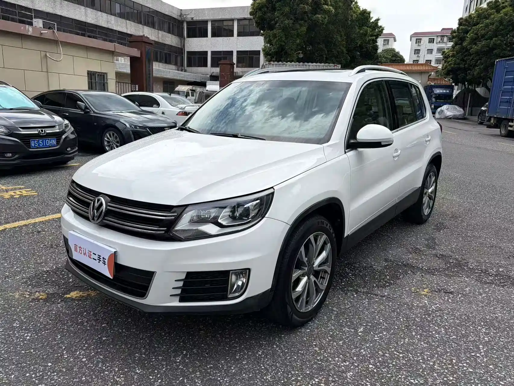 Фото 1 - Volkswagen Tiguan