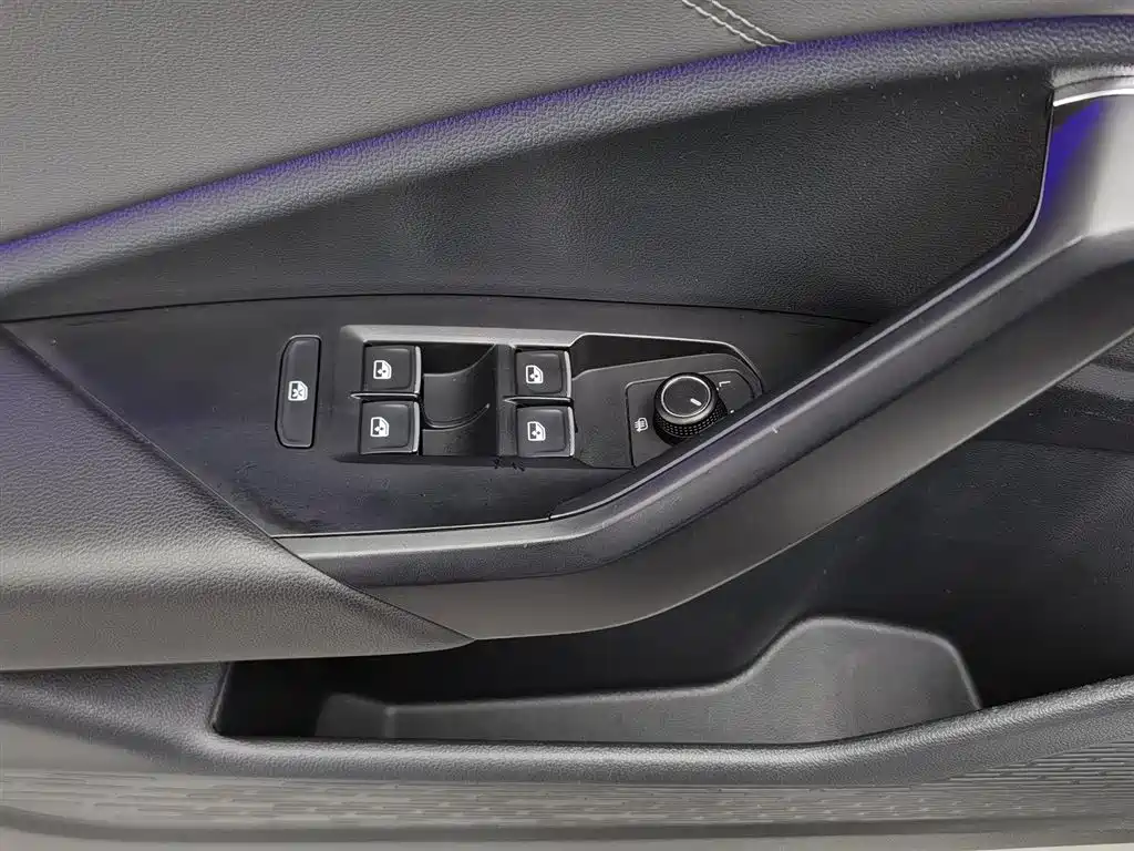 Volkswagen Sagitar 2019 200TSI DSG Comfort Edition China VI фото 9