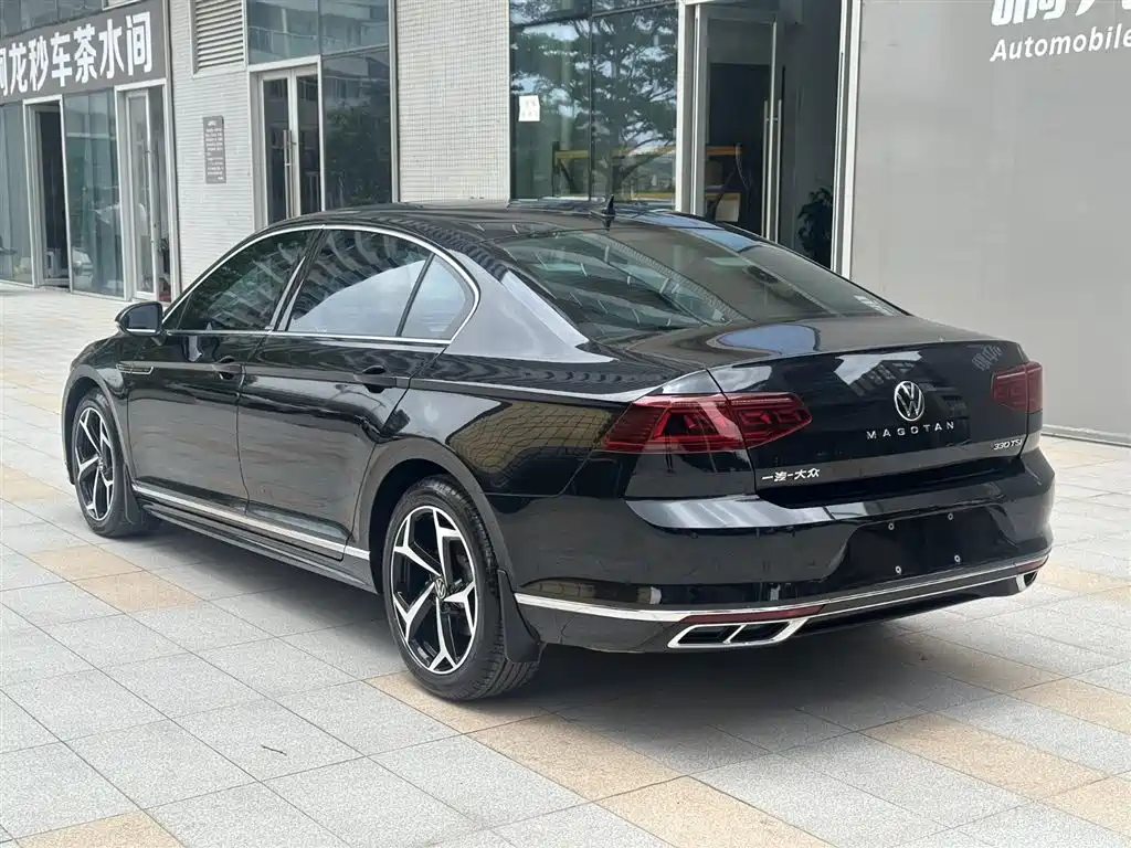 Volkswagen Magotan 2023 2 Million Units Anniversary Edition 330TSI DSG Leading Type фото 13