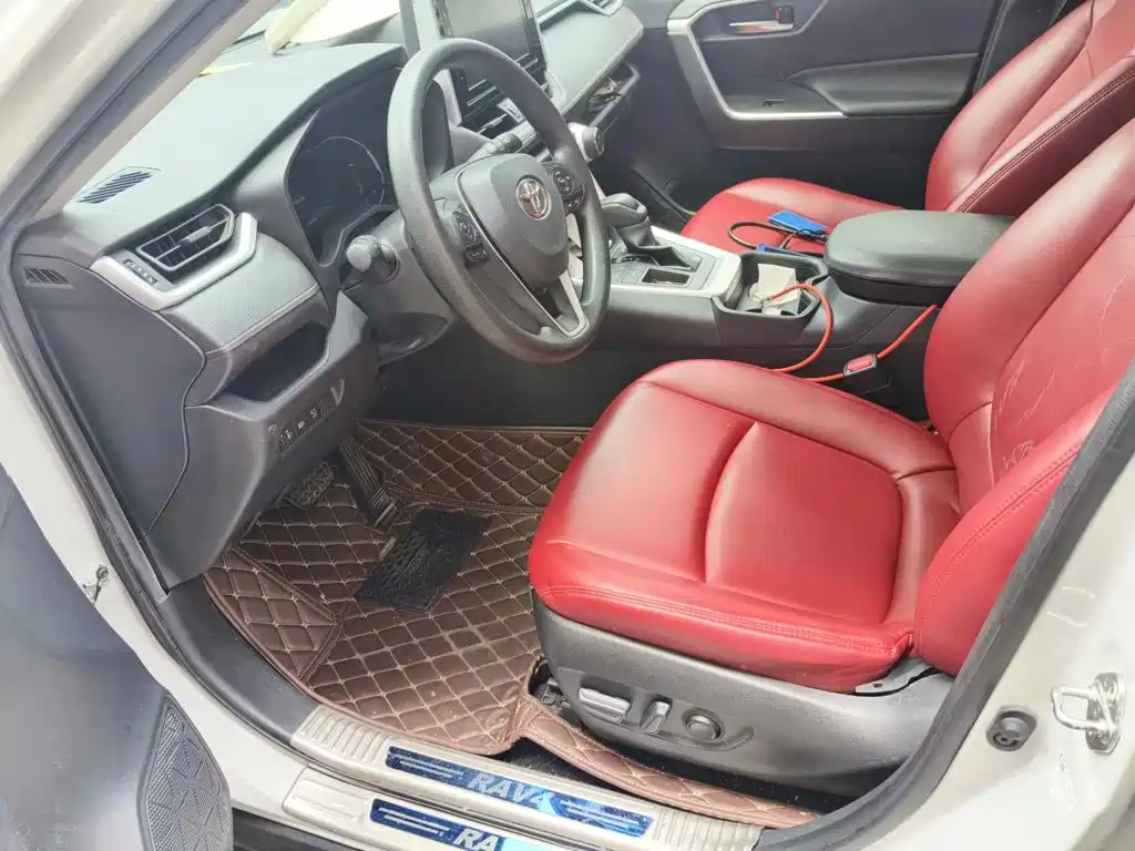 Toyota RAV4, миниатюра 8