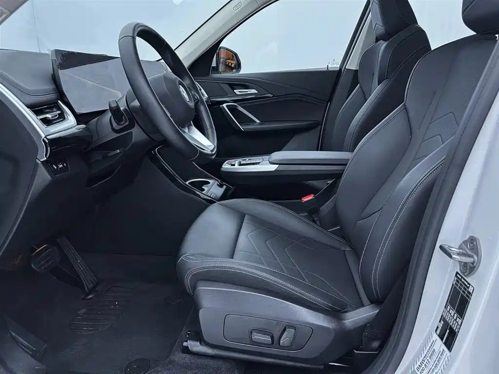 BMW X1 2023 sDrive20Li X Design Package фото 12