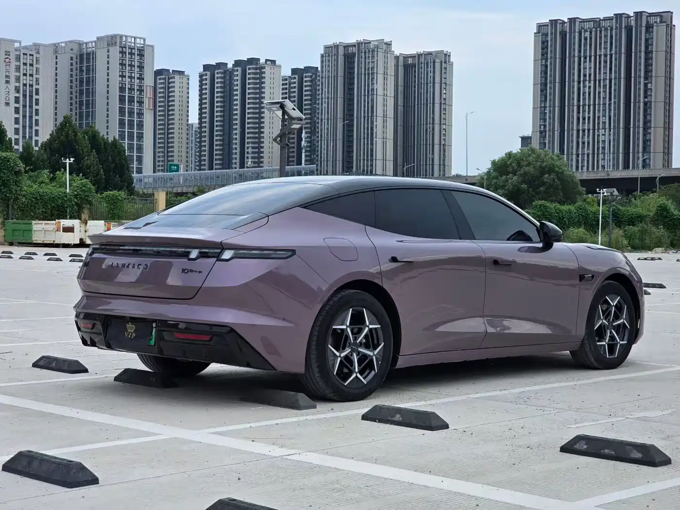 Lynk & Co 10 EM-P 2026 2025 Model 120km Base Version