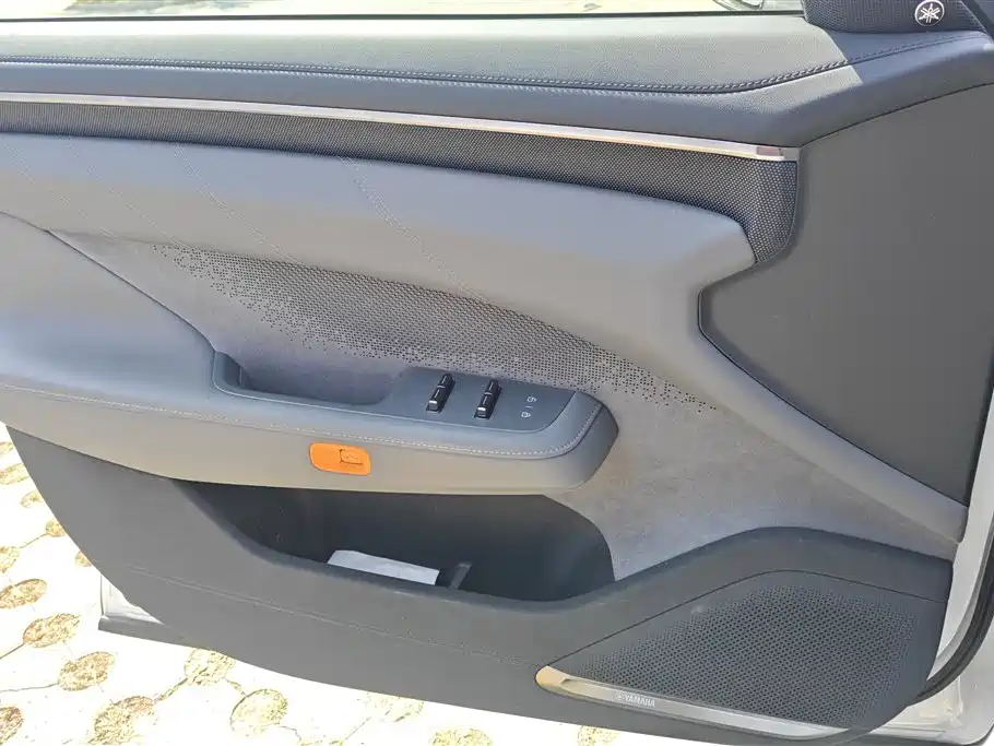 ZEEKR EXTREME KRYPTON 001