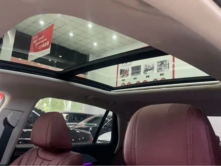 Hongqi H5 2024 2.0T Automatic Smart Connect Flag Smooth Edition фото 10