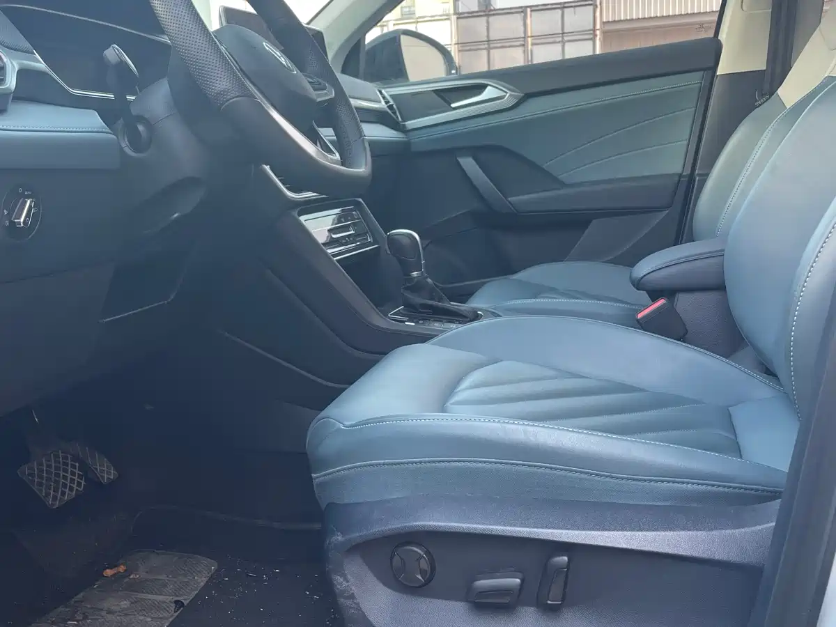 Volkswagen Tharu 2024 300TSI 2WD Moon Premium Edition фото 9