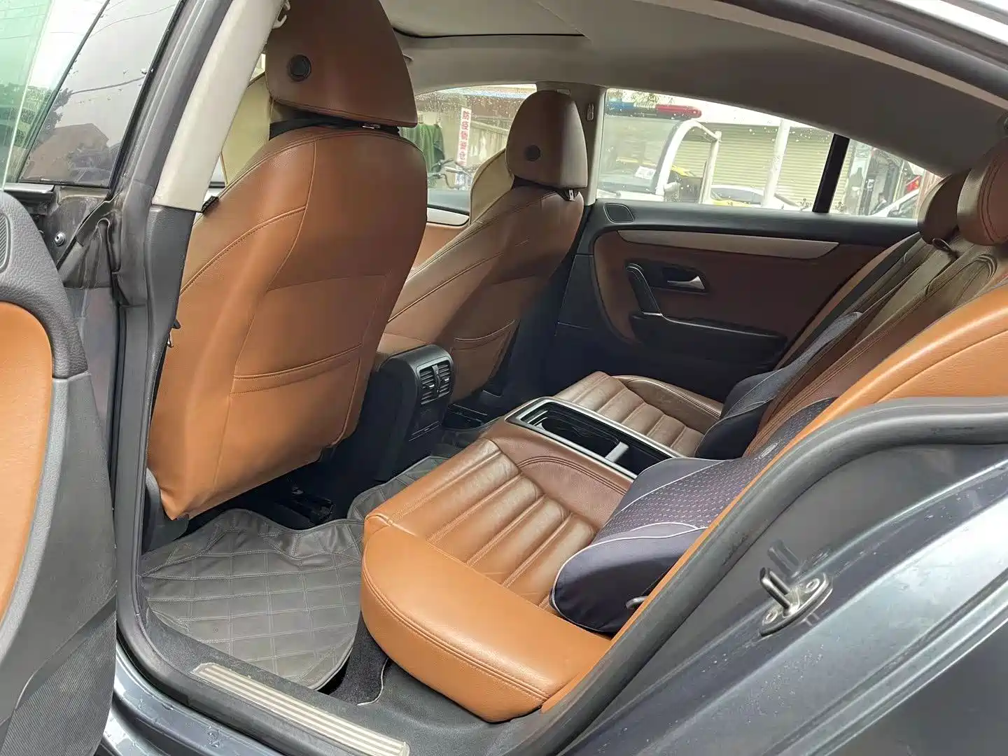 Photo 6 - Volkswagen CC