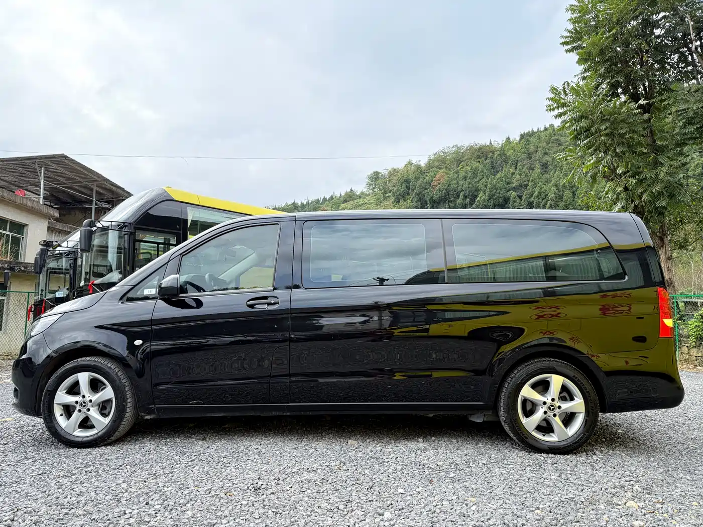 Mercedes-Benz Vito 2018 2.0T Business Edition China VI фото 3