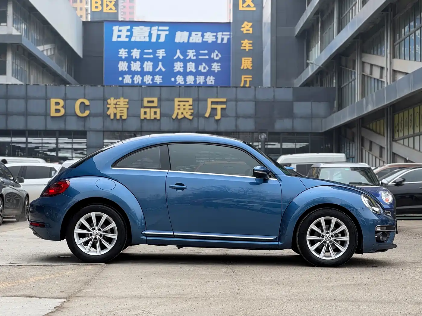 Volkswagen Beetle 2017 180TSI Style фото 5