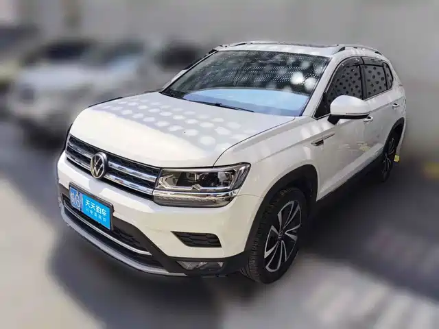 Volkswagen Tharu 2022 330TSI AWD Luxury Edition — фото 1