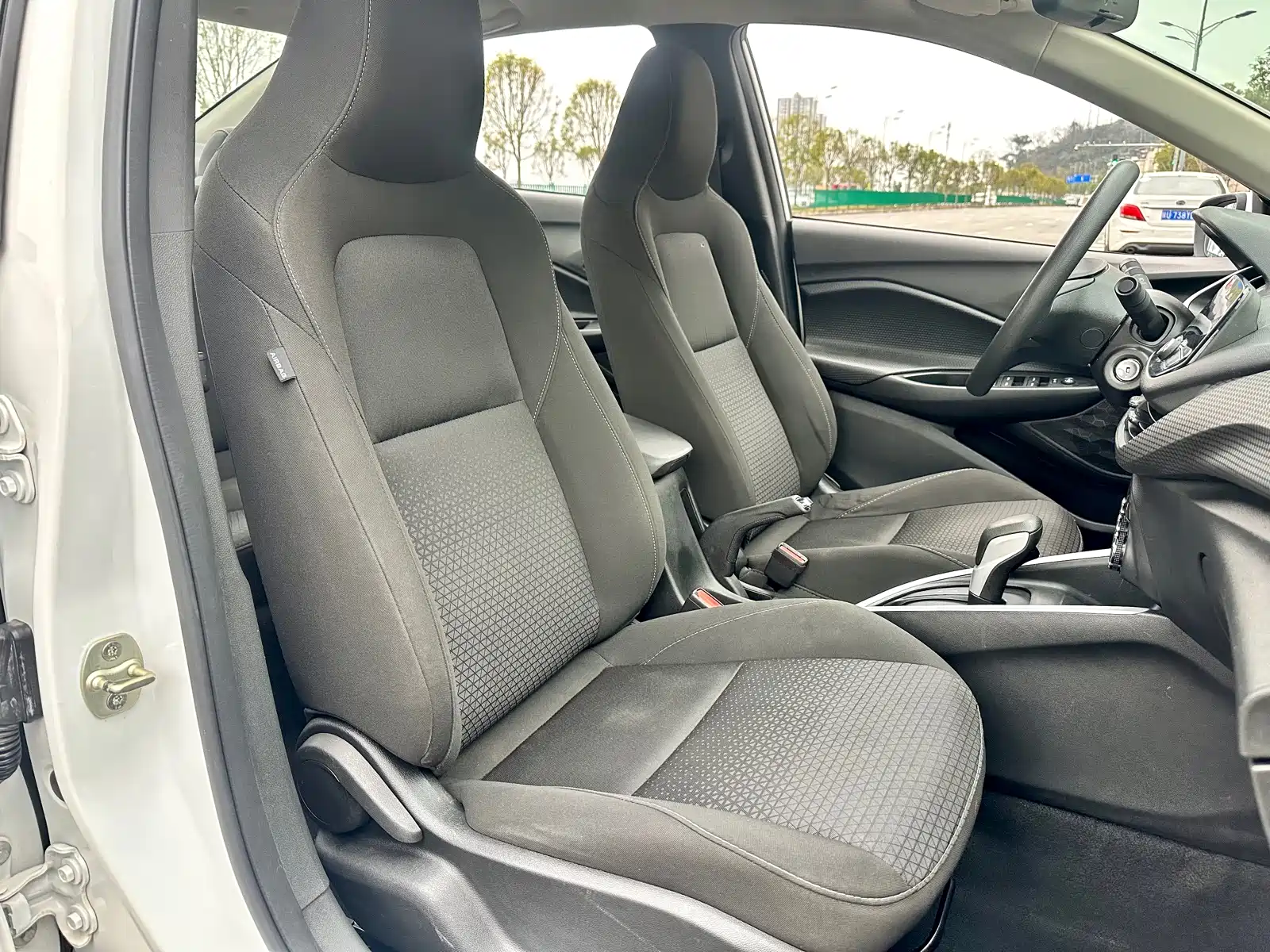 Photo 22 - Chevrolet Cavalier