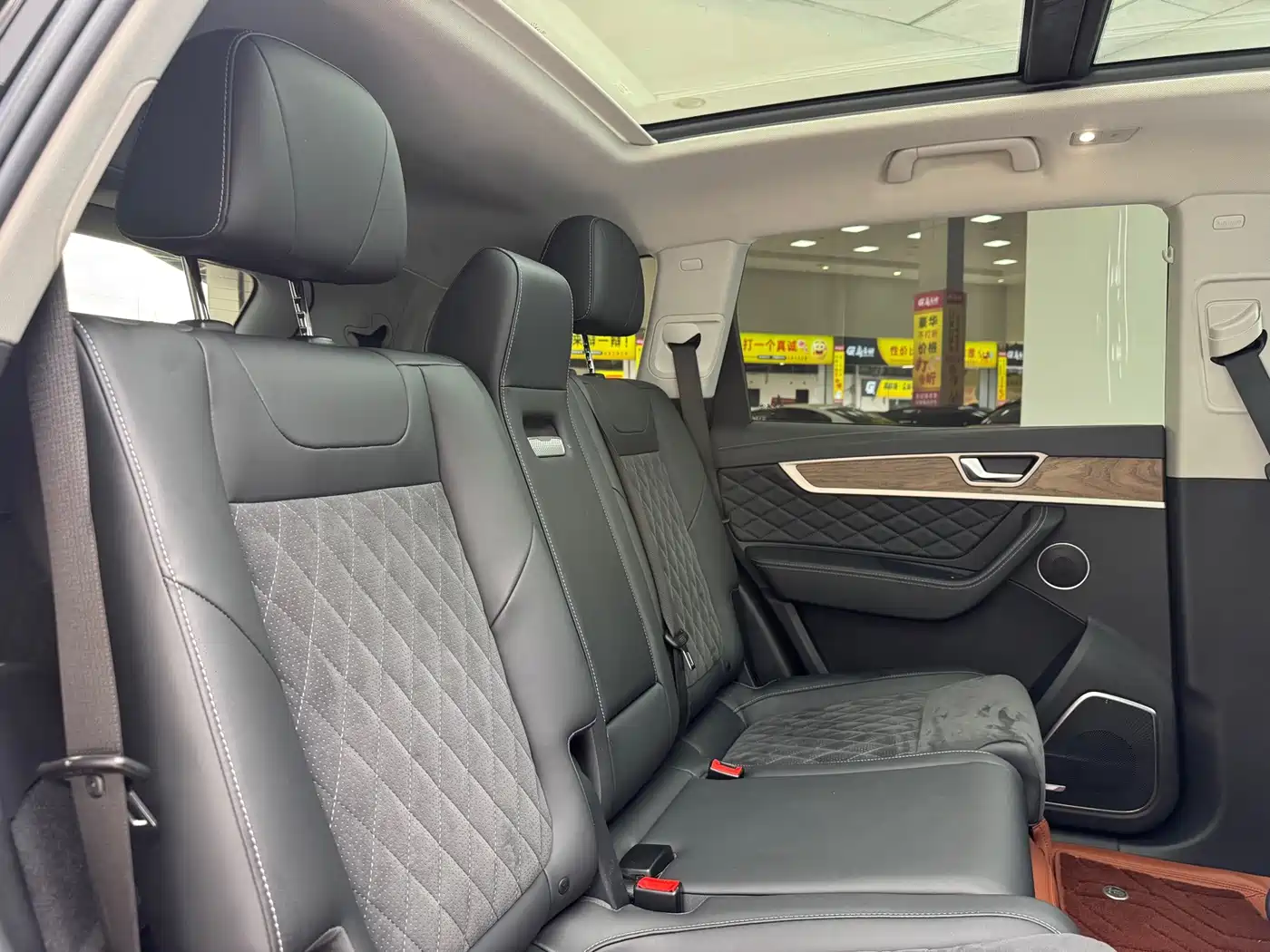 Hongqi HS7 2023 2022 2.0T DCT 2WD ZhiLian QiXiang Edition 7-seater