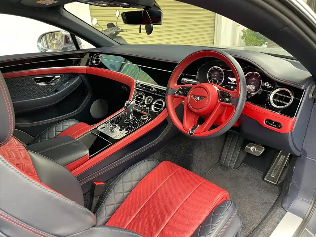 Bentley Continental 2018 6.0T GT W12 фото 12