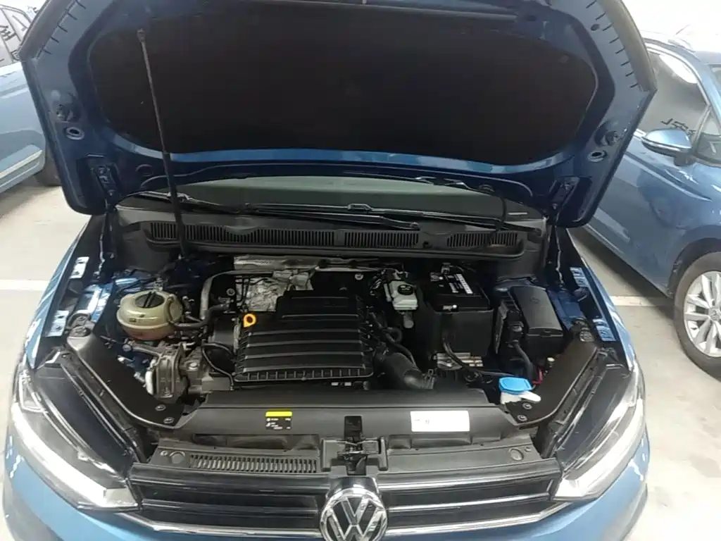 Фото 20 - Volkswagen Touran