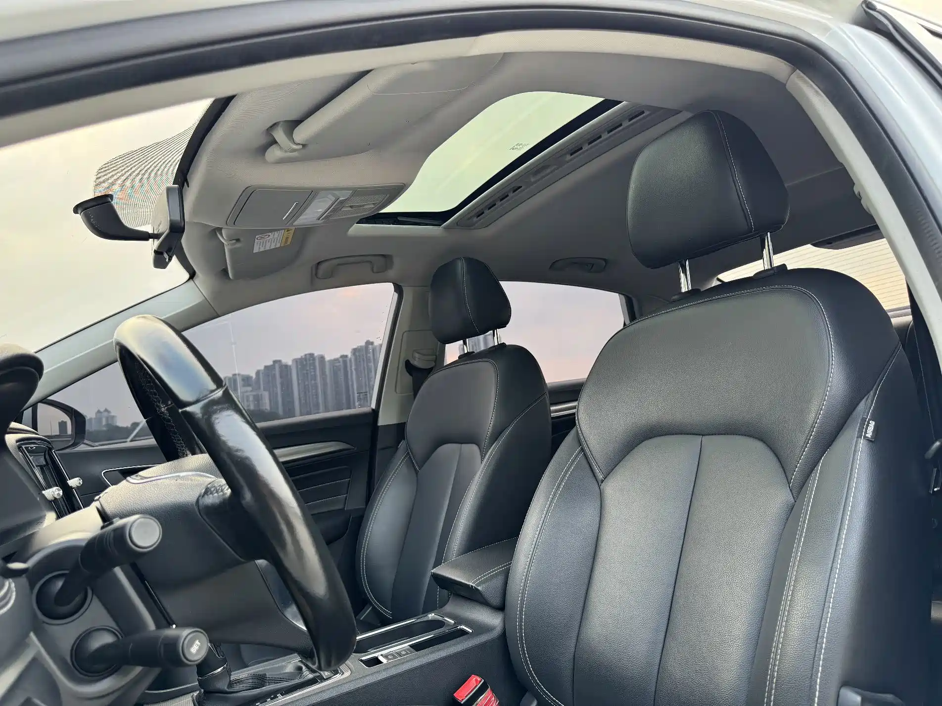 Фото 9 - Roewe i6
