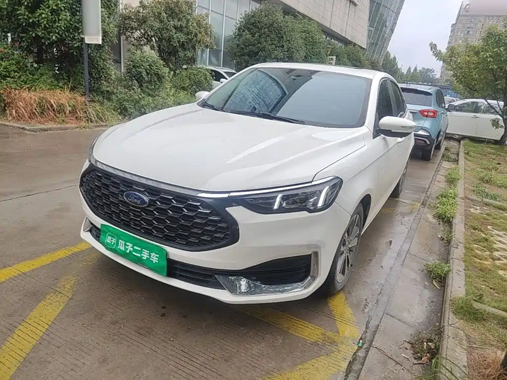 Ford Escort 2022 2021 1.5L Automatic Diamond Edition