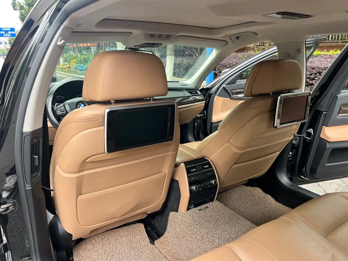 Фото 24 - BMW 7 Series