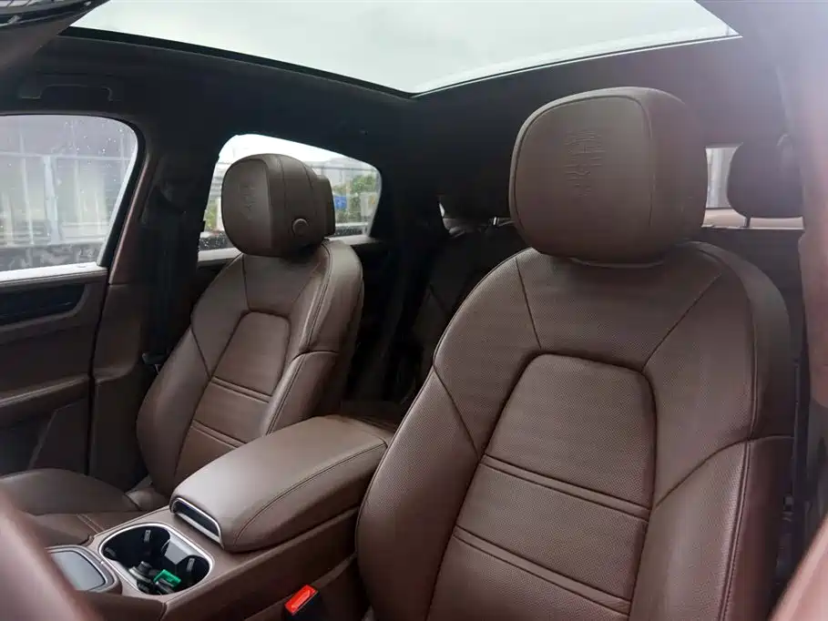 Porsche Cayenne 2020 Cayenne S Coupé 2.9T фото 24