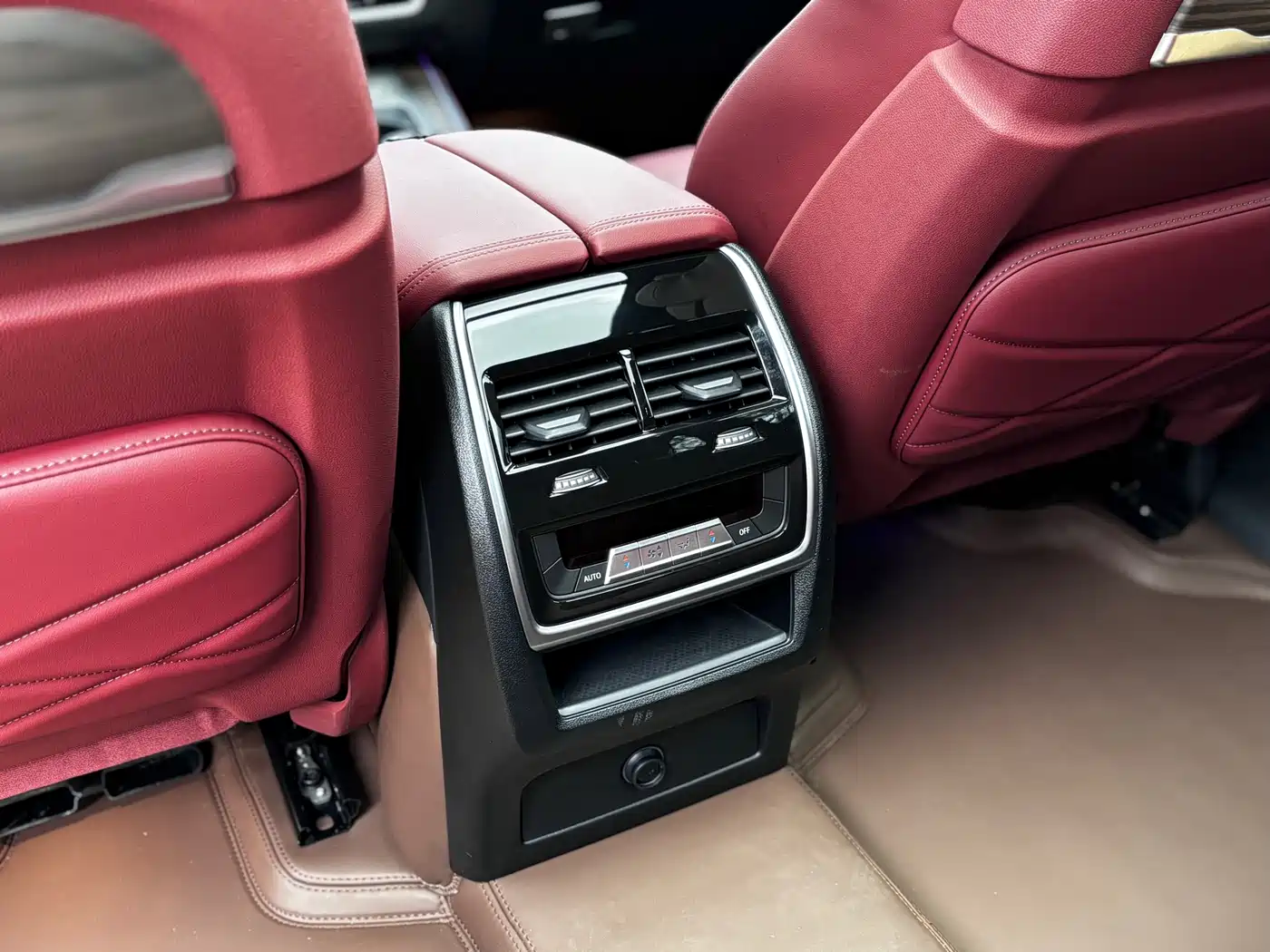 BMW X5 2023 xDrive 40Li M Sport Package фото 21