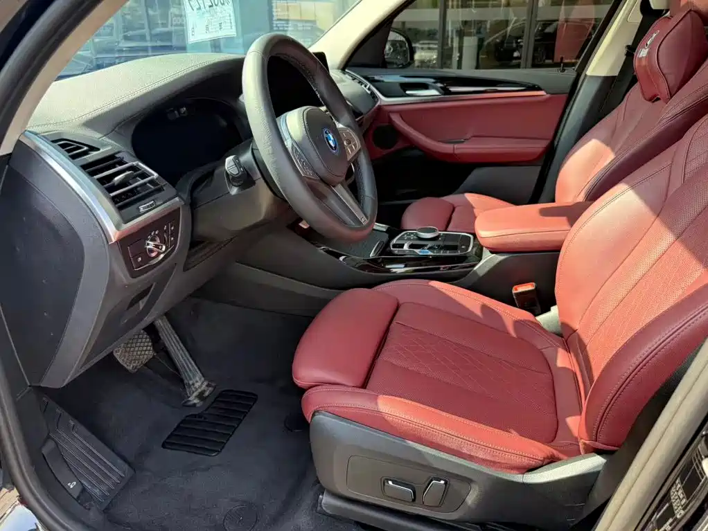 BMW iX3 2025 2024 Leading Edition