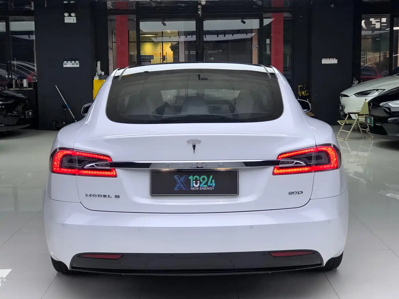 Tesla Model S 2016 2016 Model S 90D