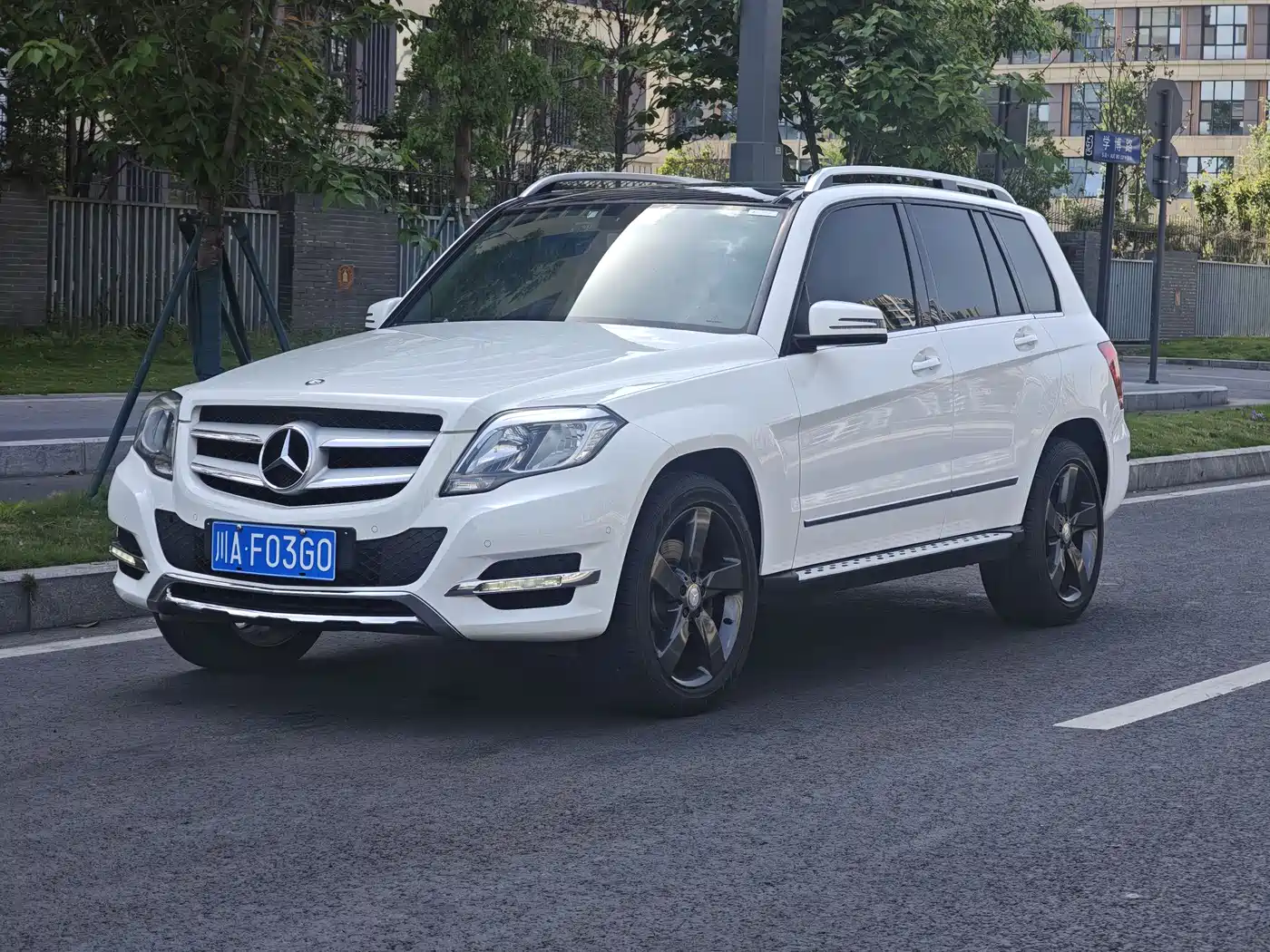 Mercedes-Benz GLK-Class 2013 GLK 300 4MATIC Dynamic Sunroof