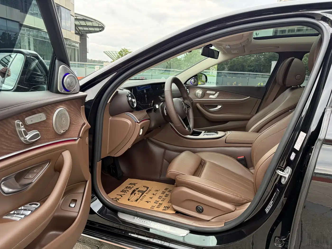 Mercedes-Benz E-Class 2022 E 300 L Fashion фото 4
