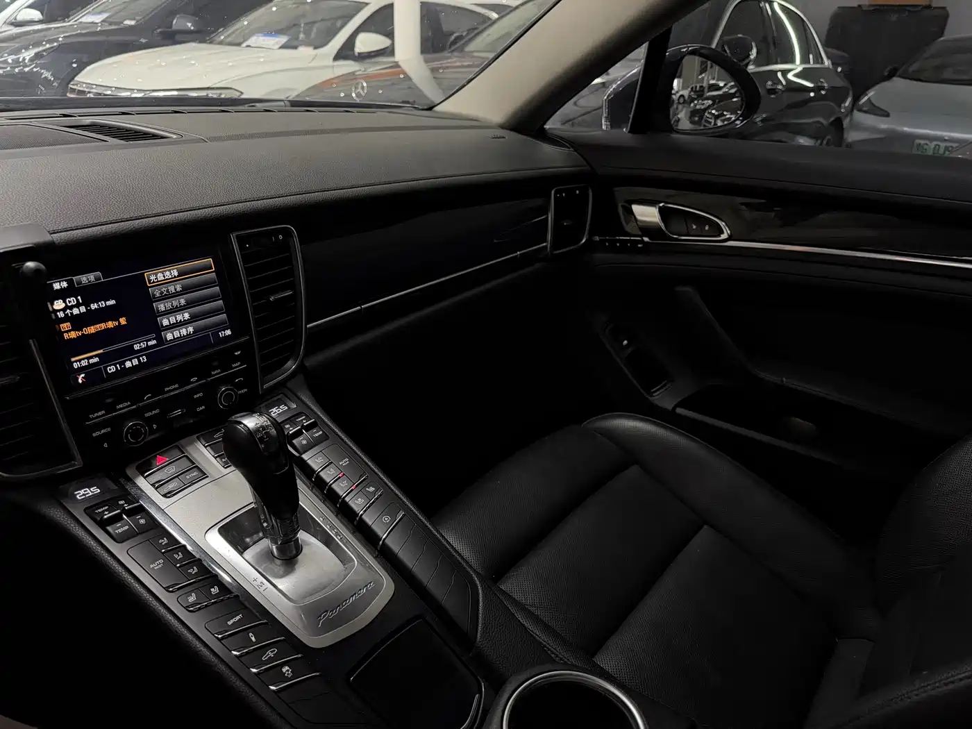 Porsche Panamera 2014 Panamera 3.0T фото 7