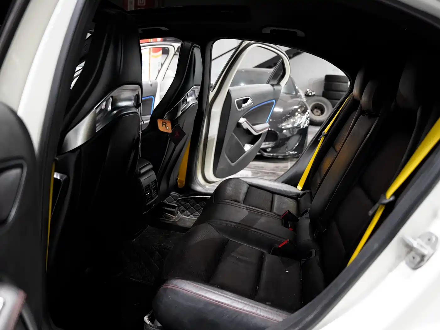 Mercedes-Benz A-Class AMG (Import) 2014 AMG A 45 4MATIC фото 11