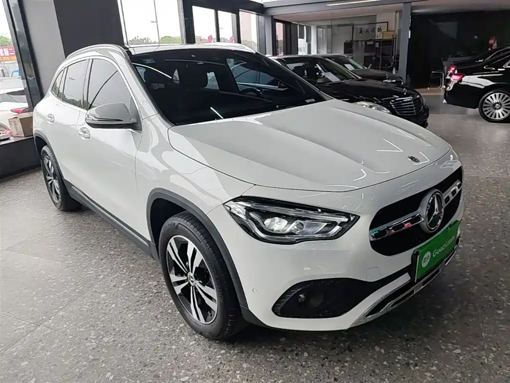 Mercedes-Benz GLA 2022 Facelift GLA 200 фото 4
