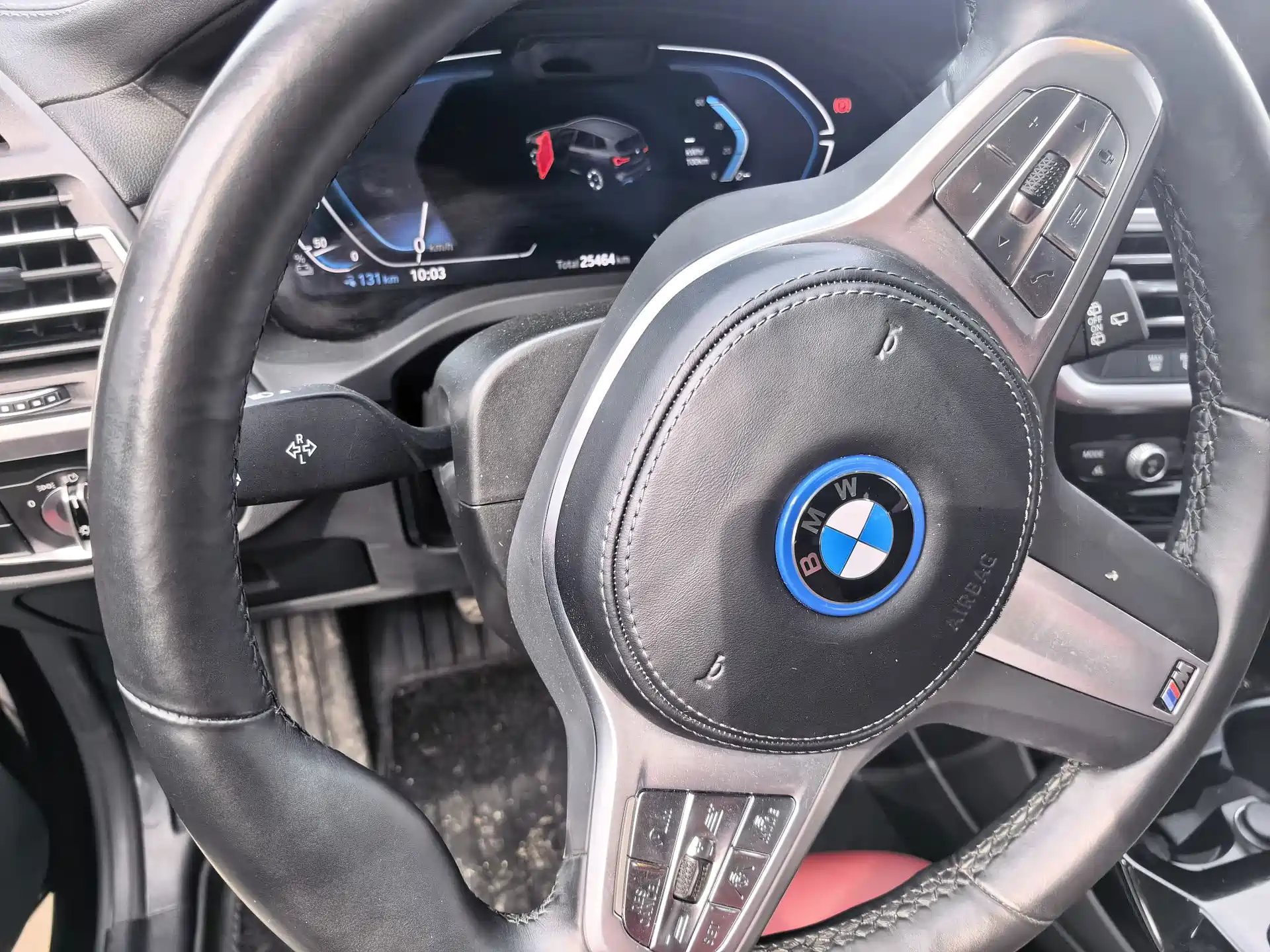 Фото 12 - BMW iX3