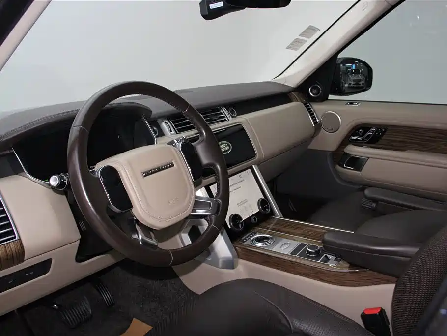 Land Rover Range Rover 2018 3.0 SC V6 Vogue Heritage Extended Edition фото 23