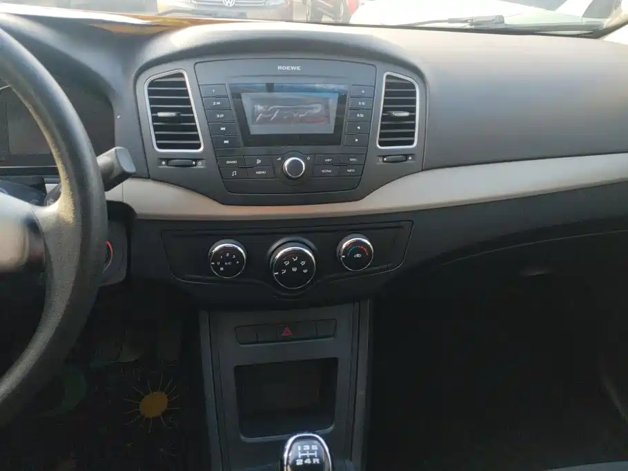 Roewe 350 2014 2014 1.5L Manual Swift Edition