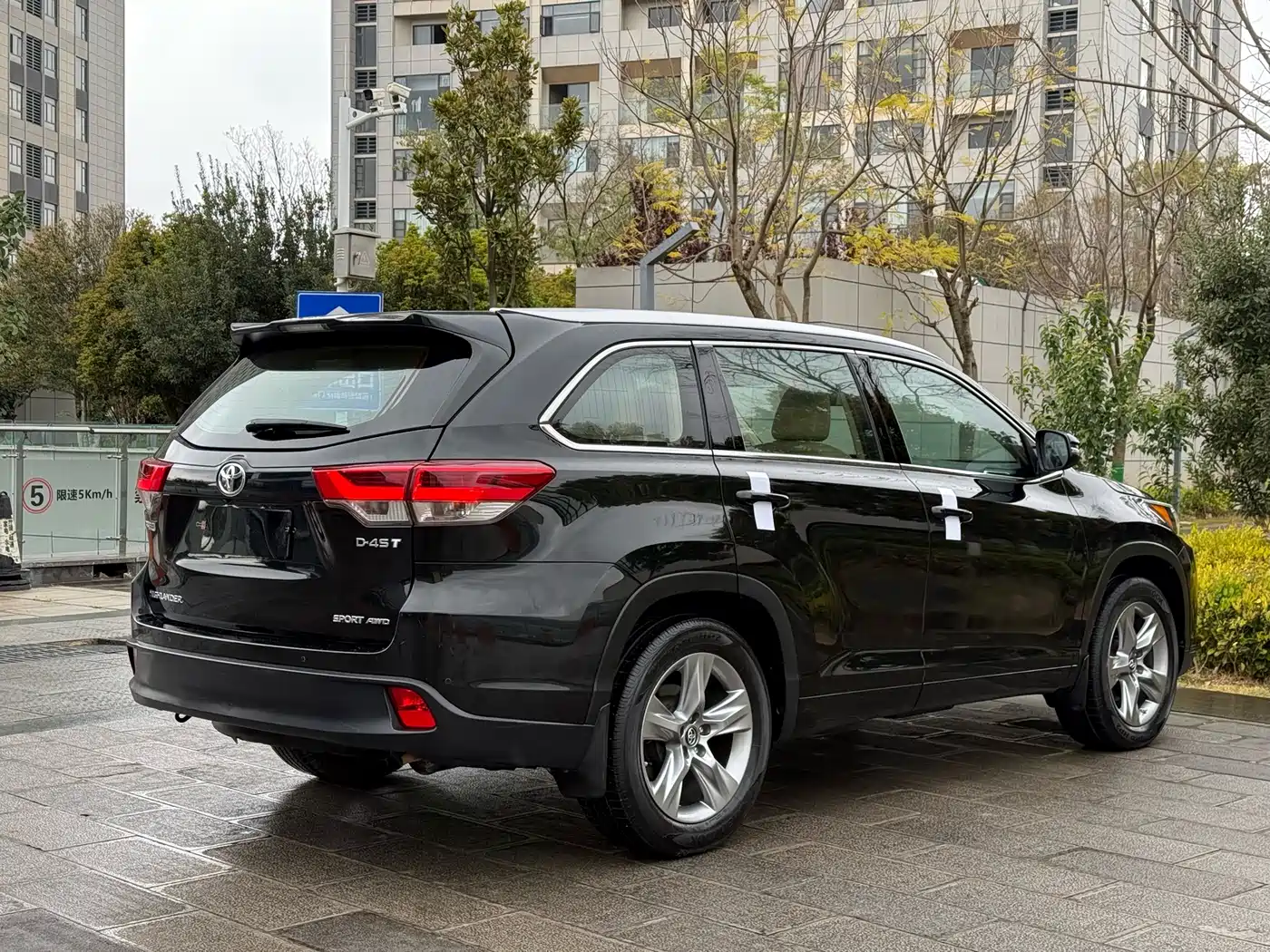 Toyota Highlander 2018 2.0T 4WD Luxury 7-seater China VI фото 9